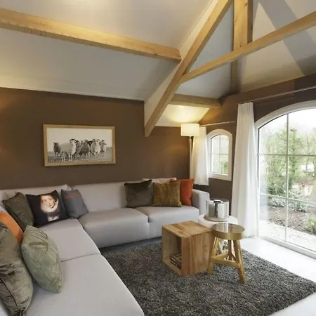 Heivlinder 42p Villa Ermelo